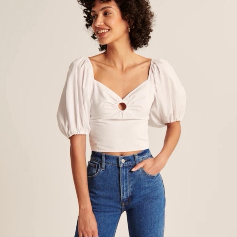Abercombie and Fitch Puff Sleeves Poplin O Ring Top MEDIUM Milkmaid Coquette